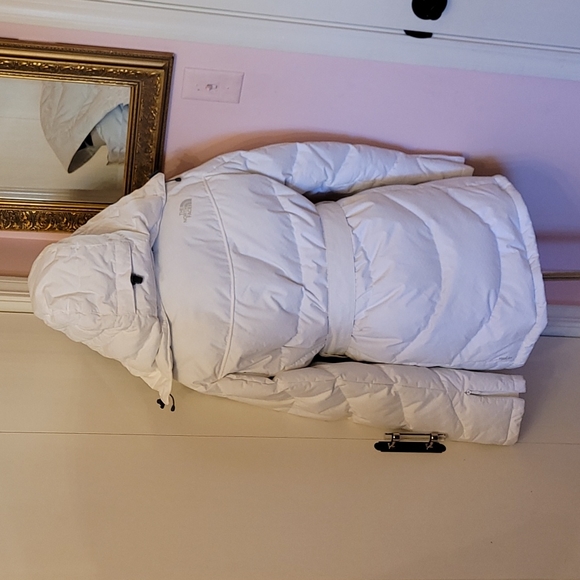 THE NORTH FACE white puffer ski jacket with belt - Picture 5 of 9